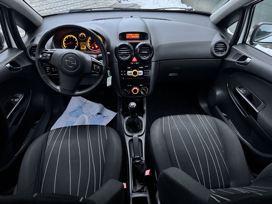 Opel Corsa benzina 2011 Euro5