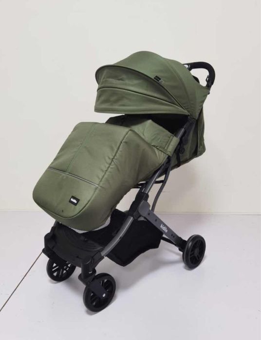 Детская прогулочная коляска