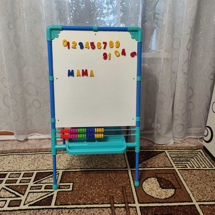 Растущий мольберт Nika Kids б/у