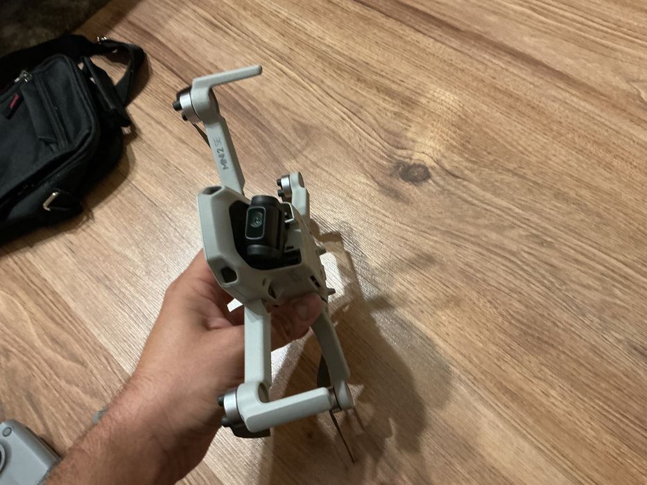 Дрон DJI mini 2SE