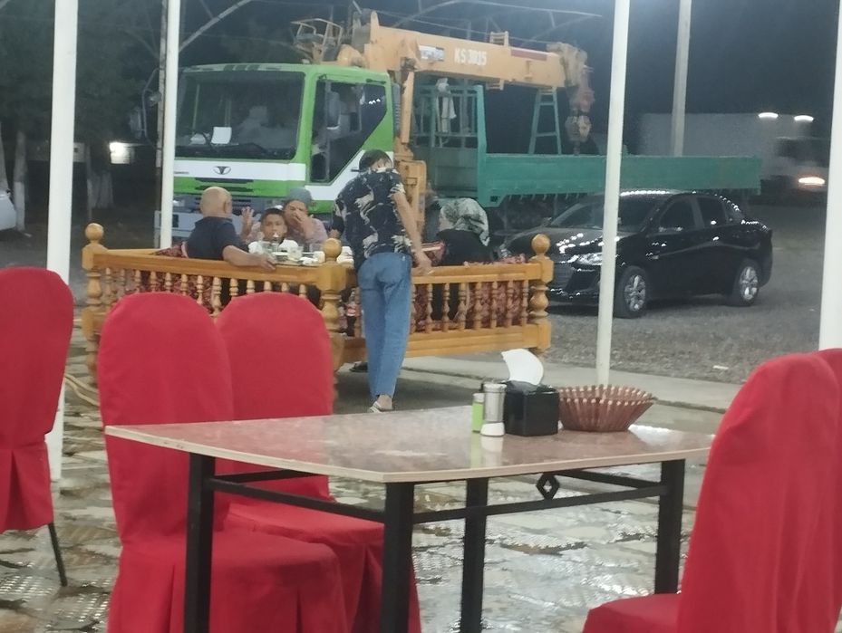 Узбекстон буйлап манипулятор юк ташиш хизмати  24/7