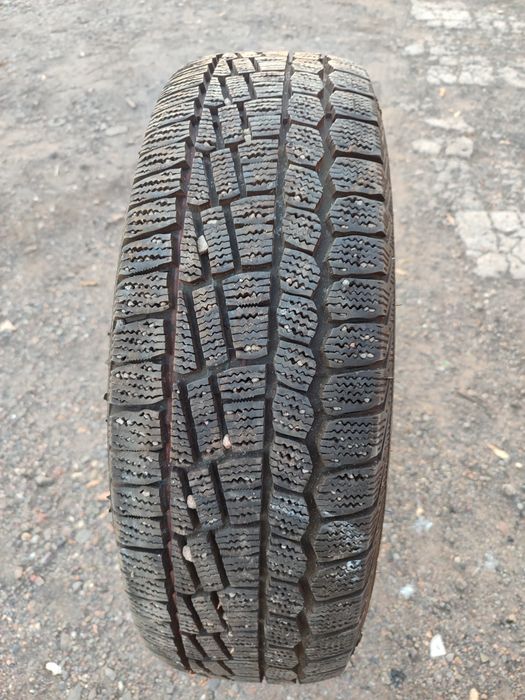 Продаю резину одиночка