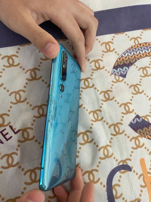 Xiomi Mi 10 срочно