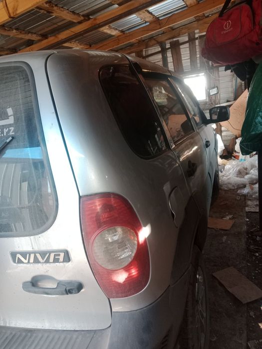 Продам ниву шевроле