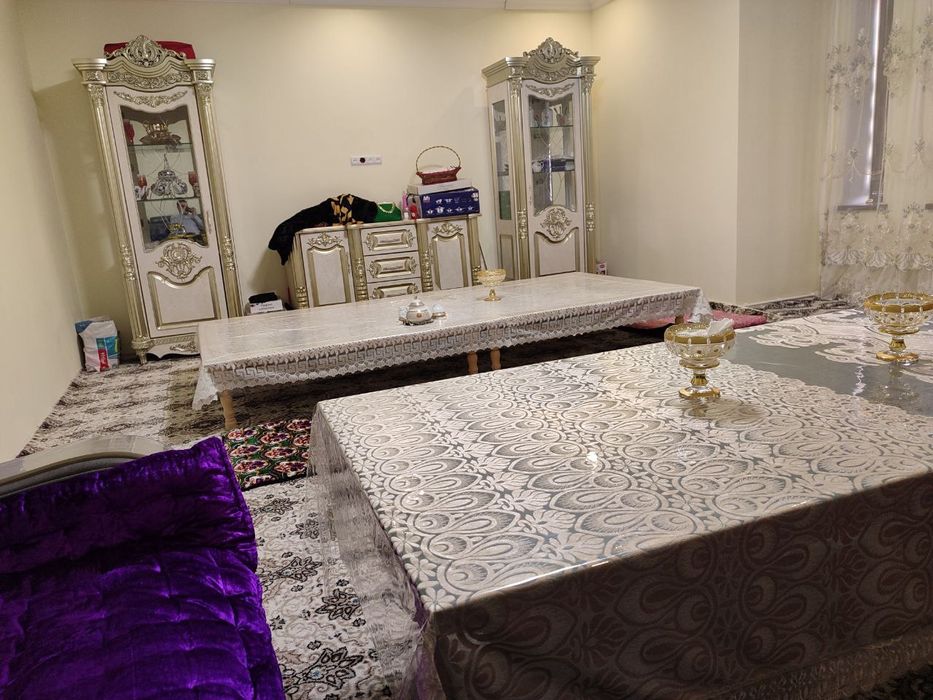 Ховли уй срочно сотилади