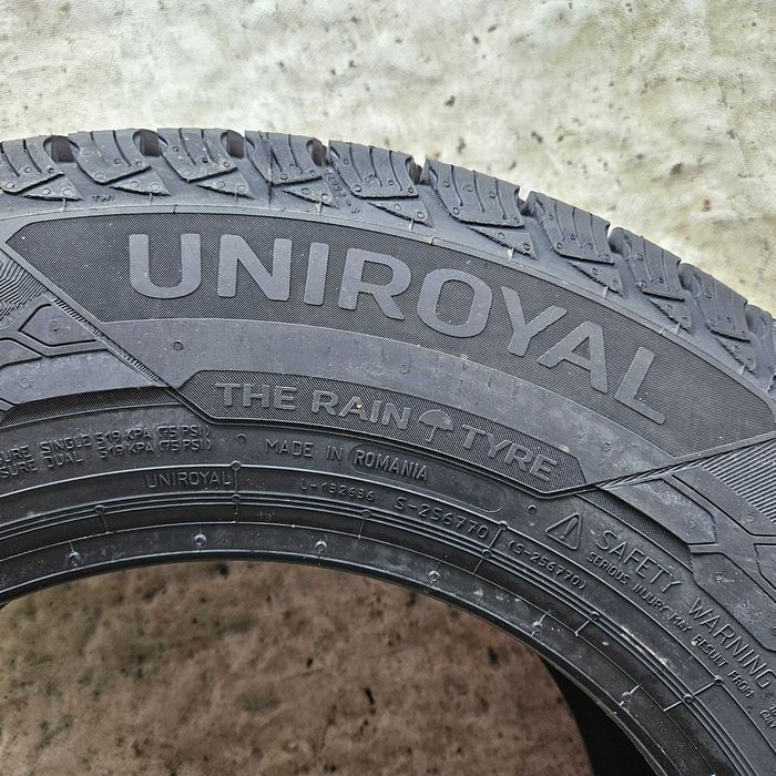 2 Нови зимни гуми 215/70R15C Uniroyal Snow Max 3 109/107R DOT3925