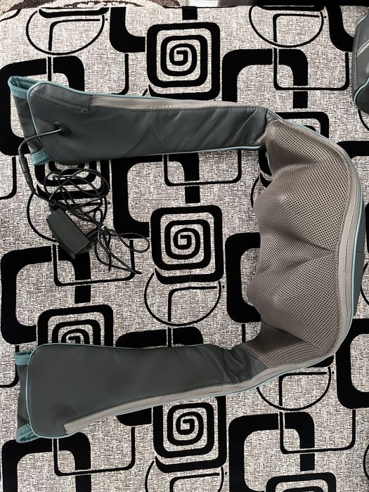 Aparat de masaj multifunctional fara fir, reincarcabil, Naipo®