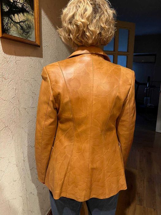 СРОЧНО кожаный пиджак женский