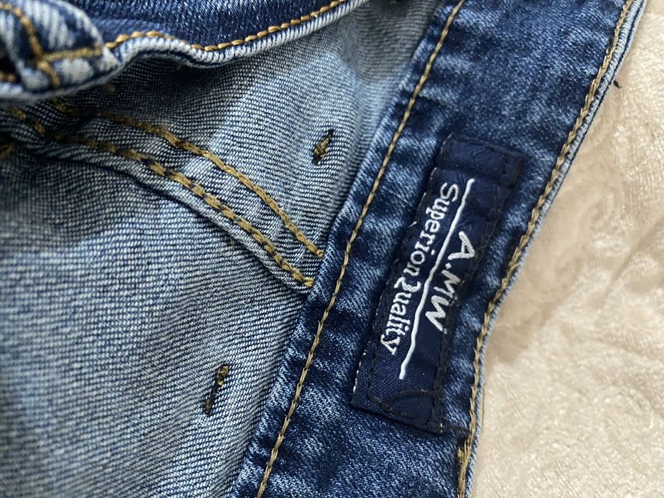 Продам джинсы новые