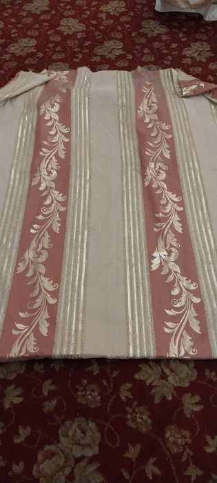 Продаются шторы в хорошем состоянии