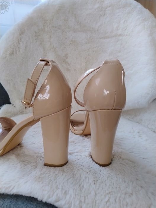 Pantofi cu toc lac înălțime 10 cm Marime 37