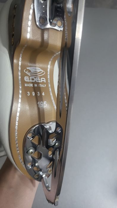 Коньки для фигурного катания