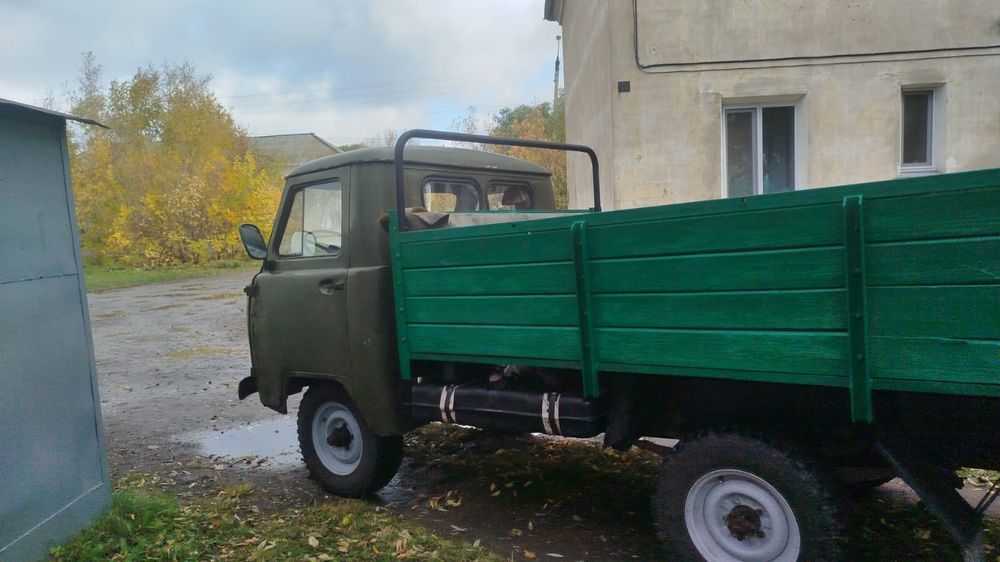 Продам УАЗ 3303.