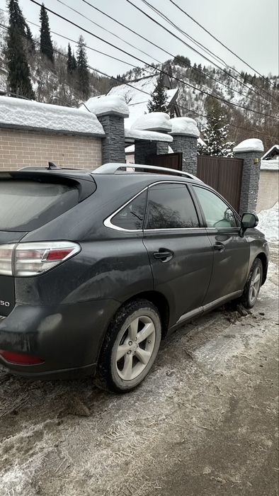 Шины зимние 235.60. R18