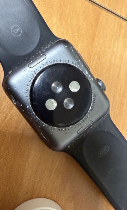 Apple watch series 1  Nu mai porneste. Display bun iwatch smart