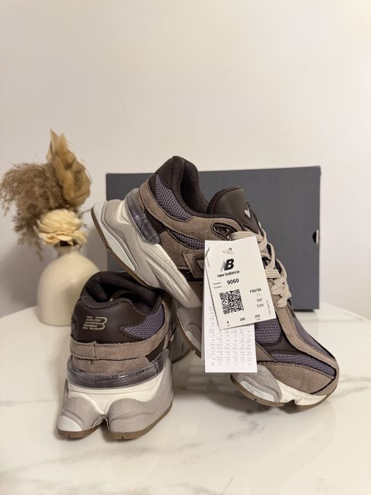 Adidasi New Balance 9060 Mushroom
