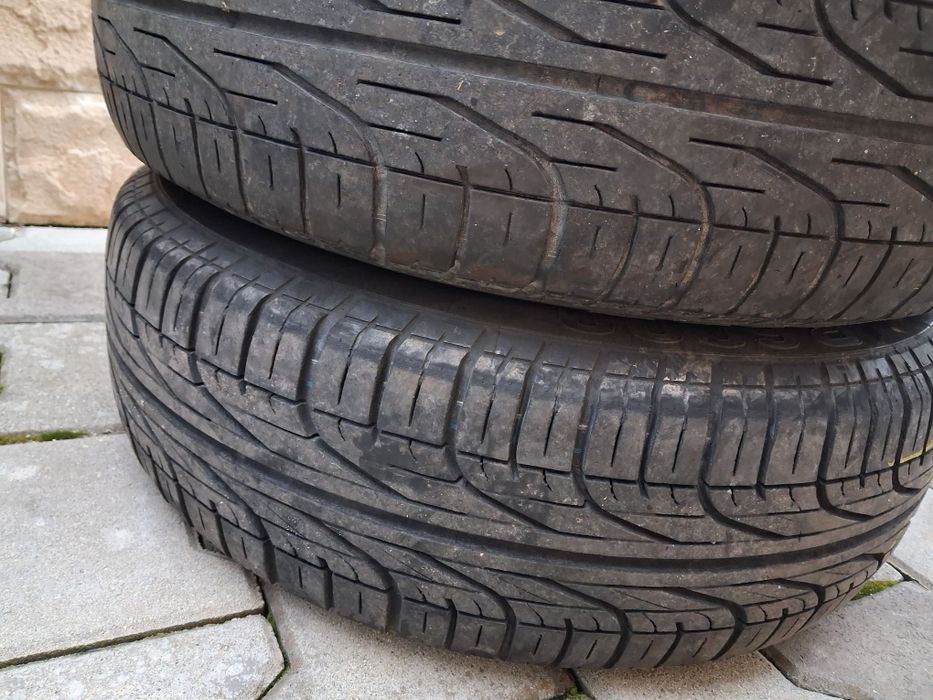 Две гуми MICHELIN 225/55/R16   99W и две PIRELLI 185/60 R15 88H