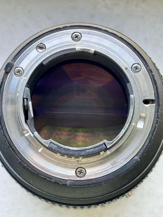 Nikon 135mm f/2 - 1:2D AF DC
