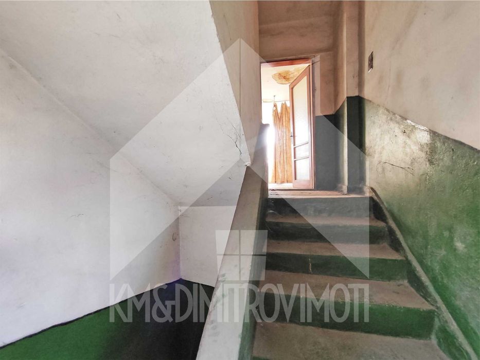 Продава се Етаж от къща в Нови пазар - 82 кв.м за 448 €/кв.м - Снимка #9