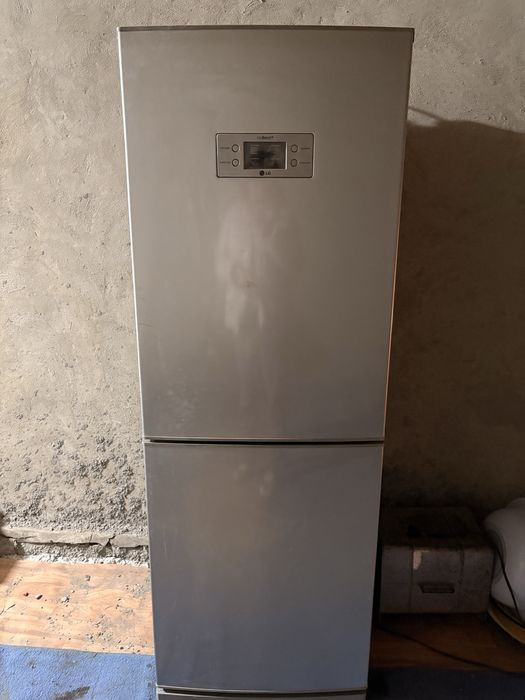 Срочна продам холодильник