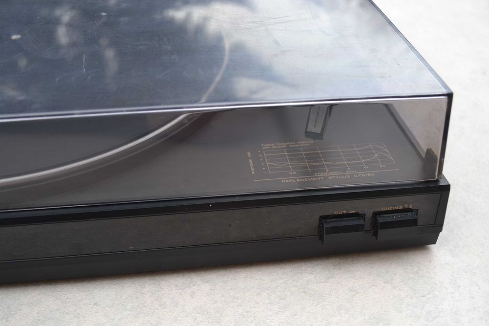 Pick up Marantz TT 185