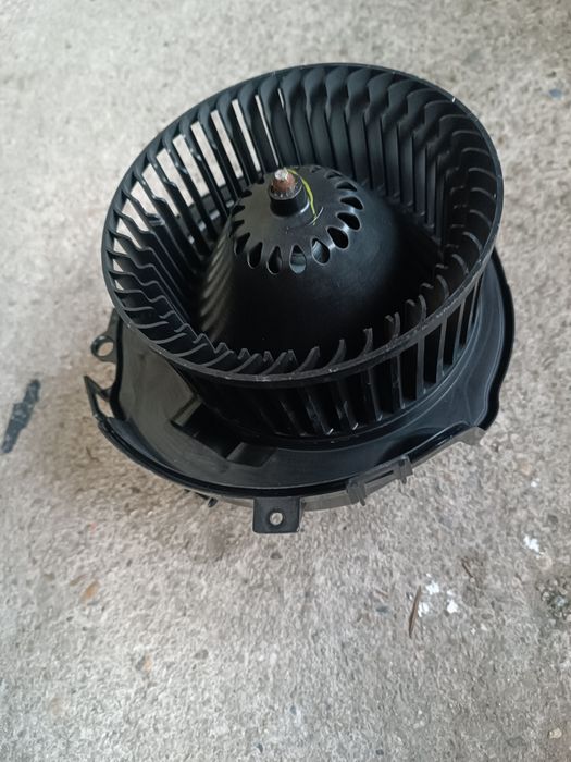 Ventilator aeroterma Volkswagen Passat7 Golf7 Skoda Audi Seat rezistenta trepte calorifer interior aeroterma rezistenta trepte Transporter Polo Vw.