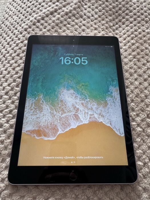 Продам айпад 2017