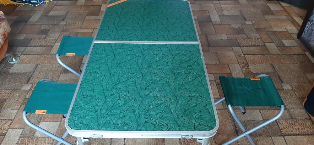 Продам стол для отдыха