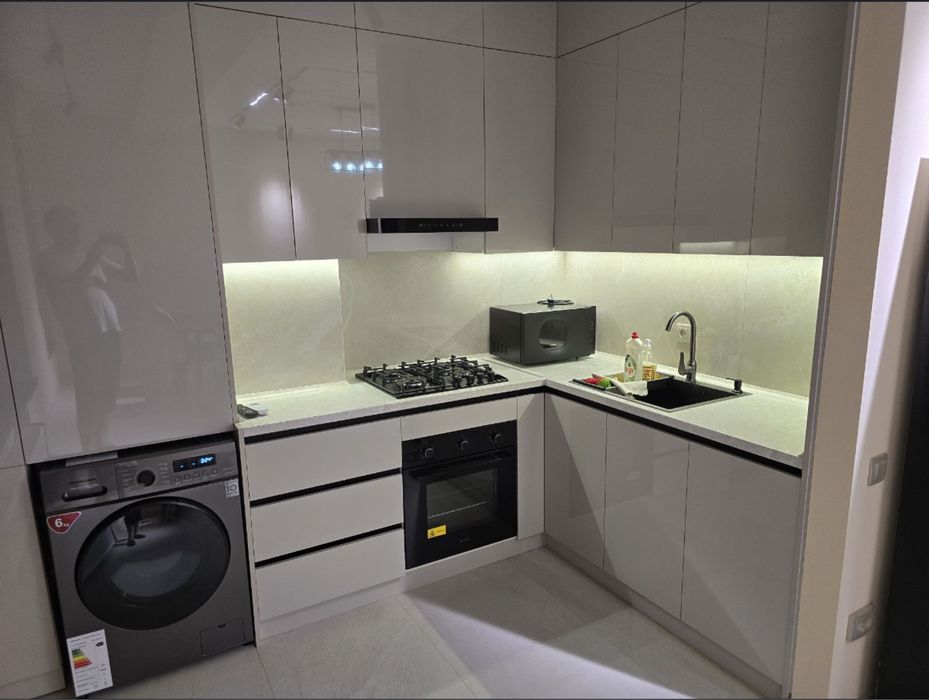 Продается 2хком с ремонтом рядом с центром