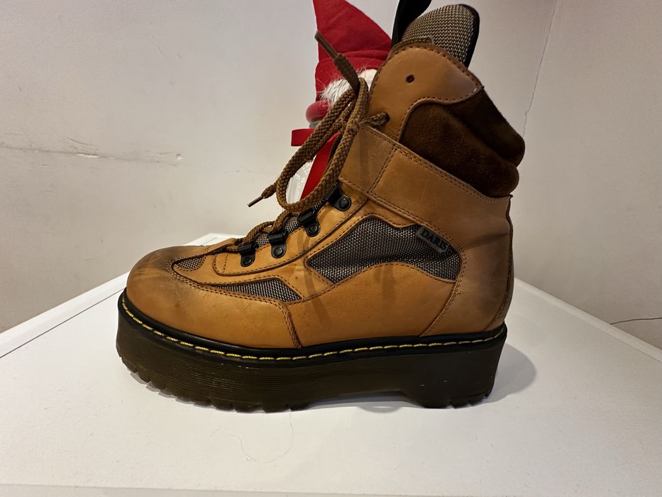 Стилни боти  Daris