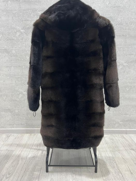 Продам норковую шубу