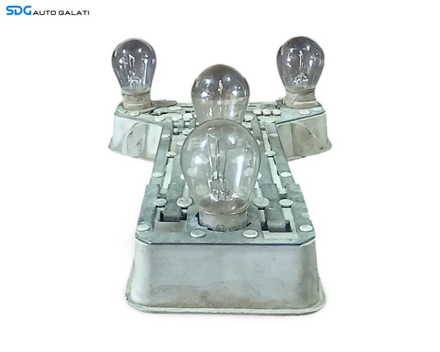 Soclu Suport Bec Becuri Stop Tripla Stanga Volkswagen Passat B5 1997 - 2001 Cod 3B5945257 [LR9416]