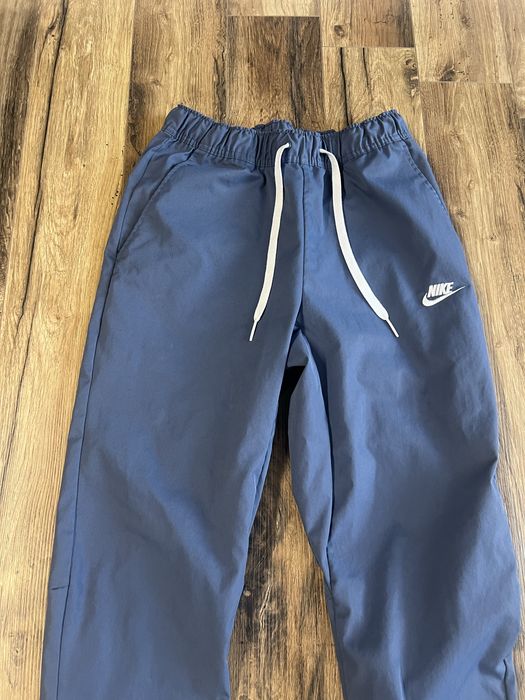 Nike Club Woven size S
