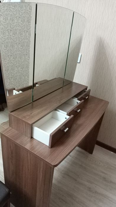 Космический столик