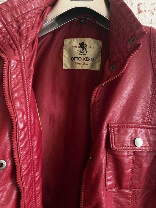 продам женскую куртку