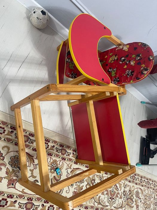 Продам стул для кормления