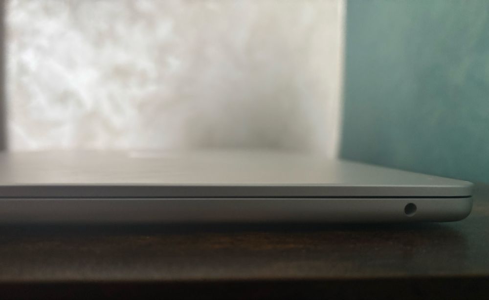 Macbook  Air M2 2022