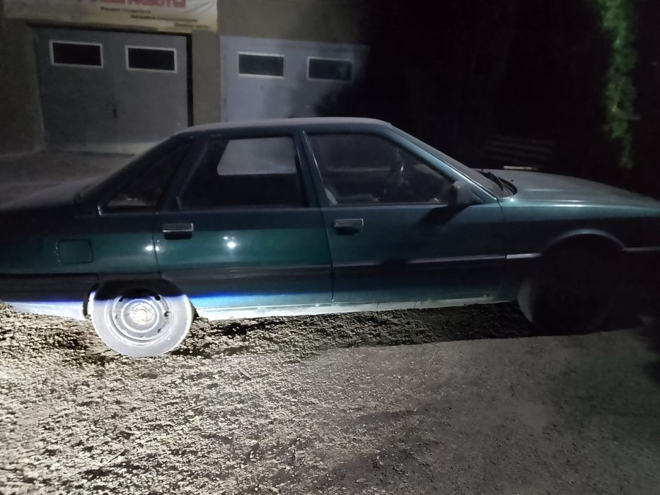 Продаю машину RENAULT21  1988 года