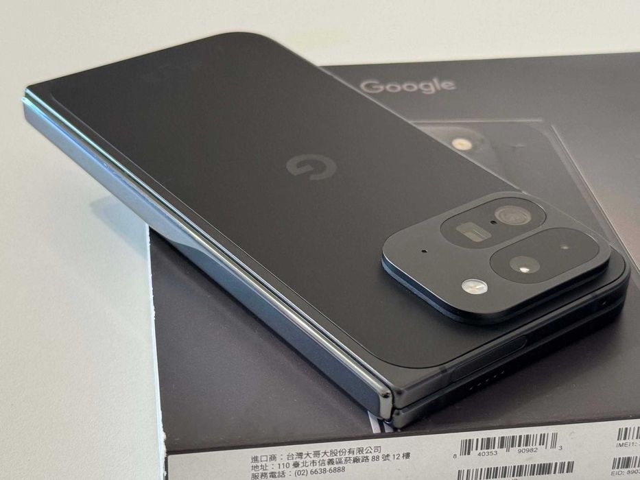Бартер! Google Pixel 9 Pro Fold Obsidian (Черен)
