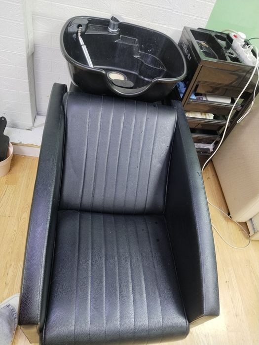 Продам мойку  парихиахерскпя