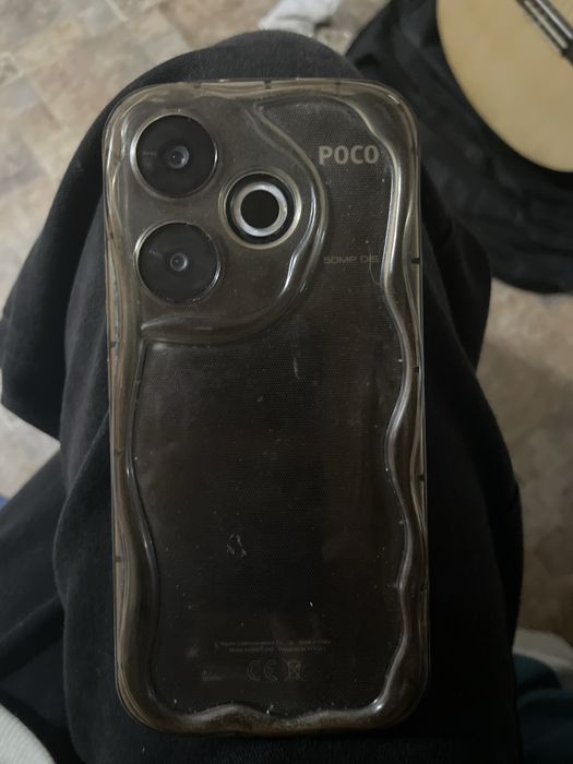 продаю телефон поко ф 6