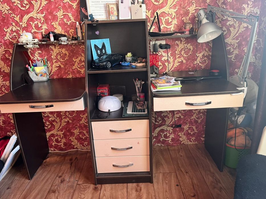 Продам письменый стол