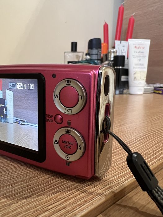 Фотоапарат Fujifilm 10 Mp с подаръци