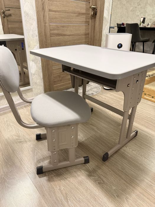 Парта растущая.