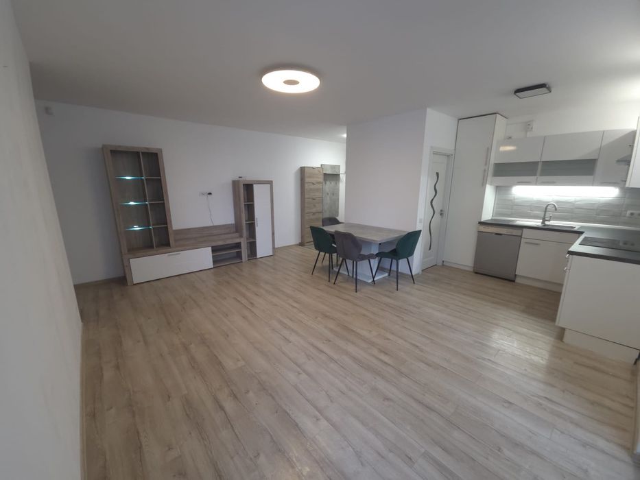 Apartament de inchiriat