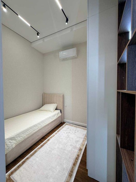 ЖК Poytaht Gavhari м.Х.Алимжана 4-комн 6/10 100 м² 2 с/у евроремонт