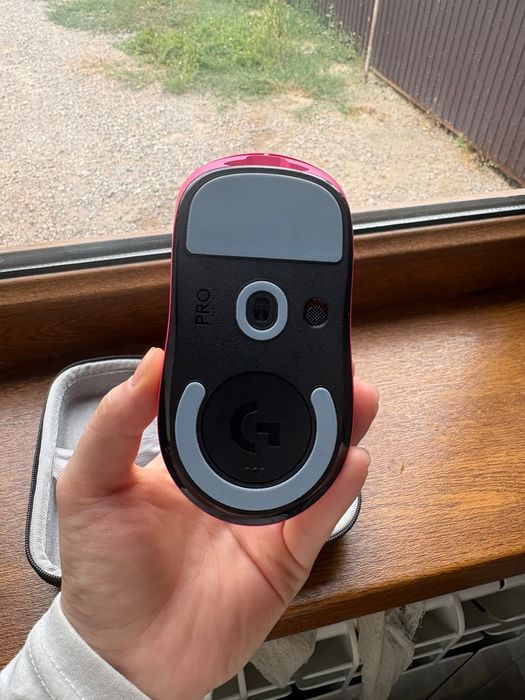 Мышь Logitech G Pro X Superlight розовый