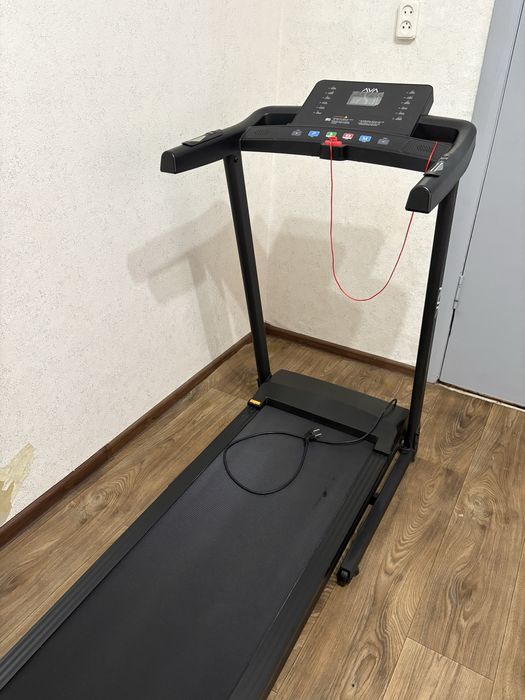 Продам беговую дорожку