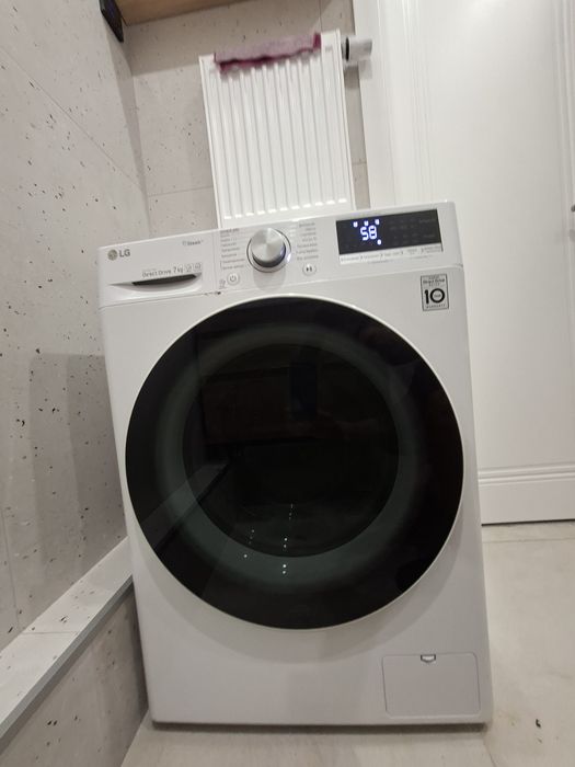 Продам стиральную машину LG