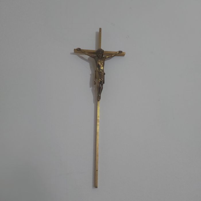 Vind cruce cu Isus Hristos .